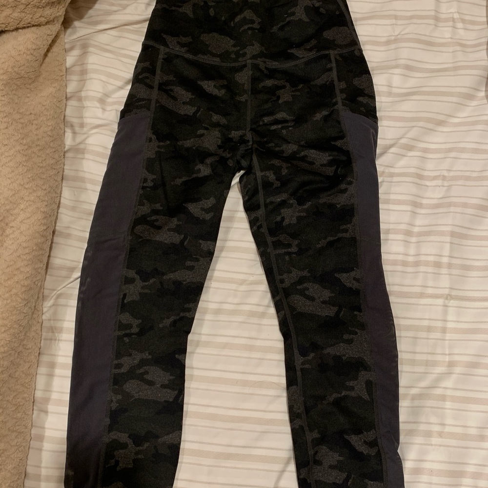 Camo Cropped Fabletics Leggings